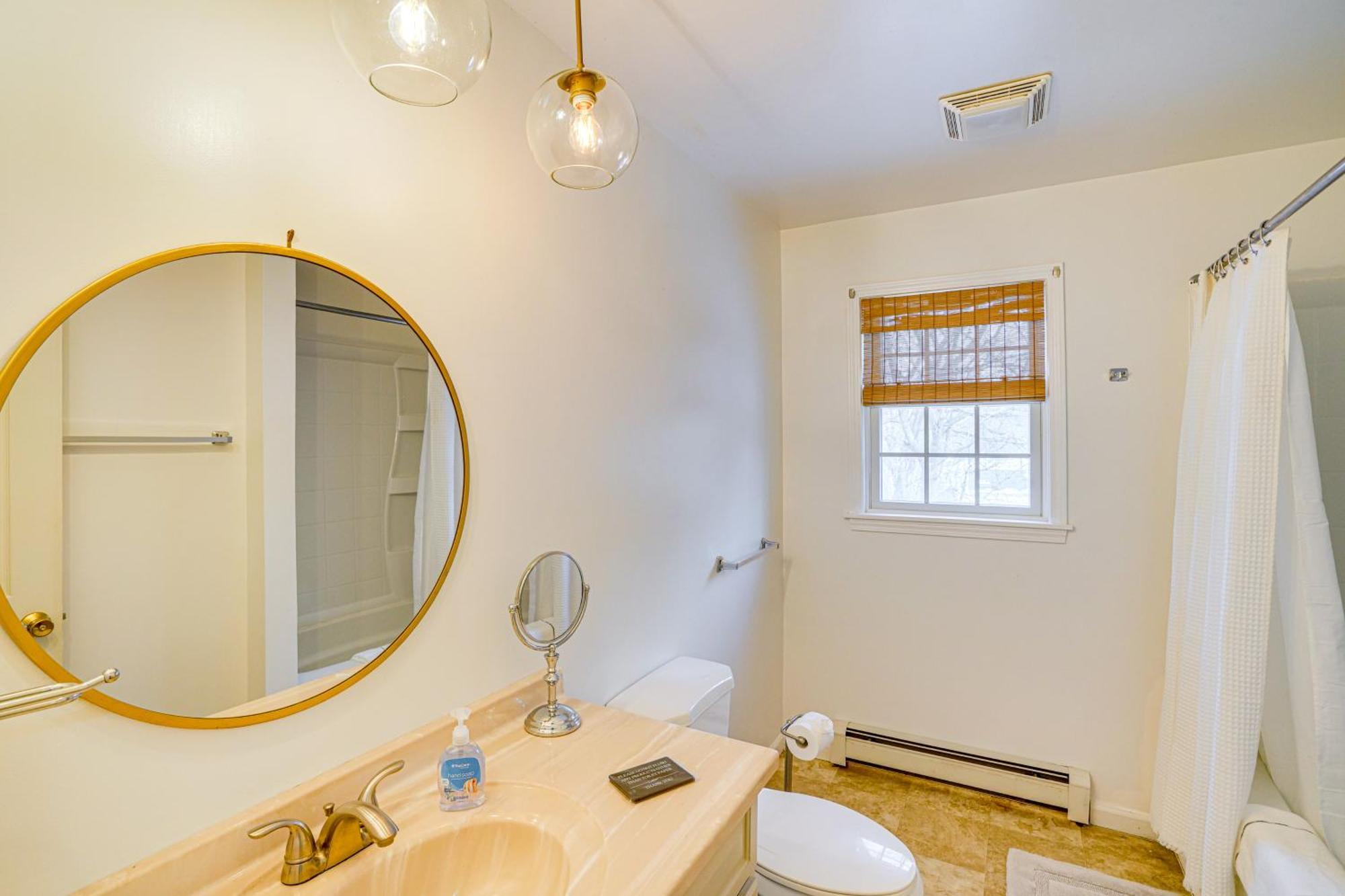 Private Guest House In Dtwn Lenox, Walk To Dining! 外观 照片